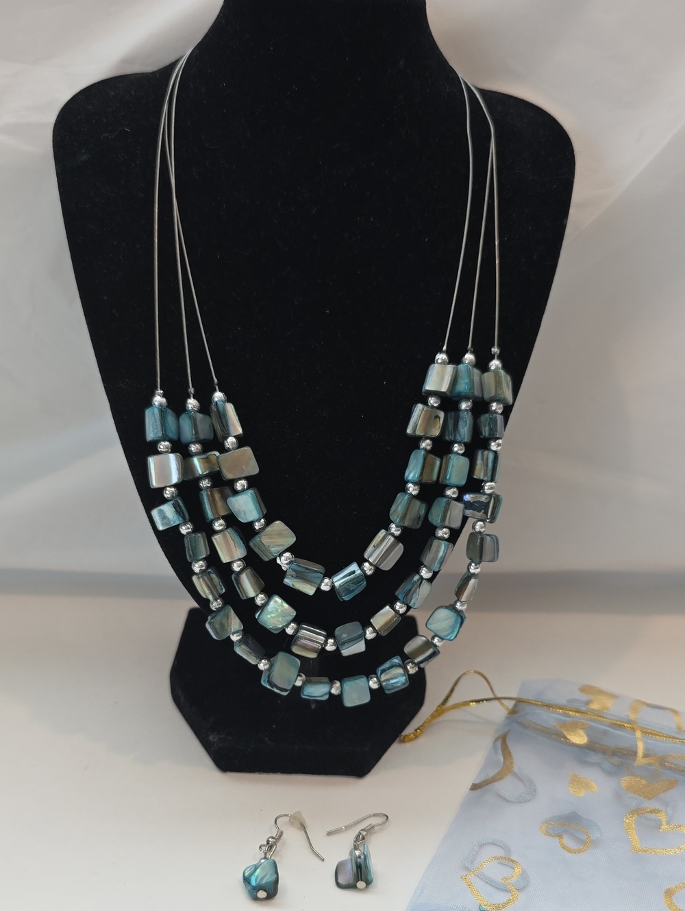Triple Strand Teal Shaded Silvertone Wire Seashell Nugget Bead Necklace Earrings